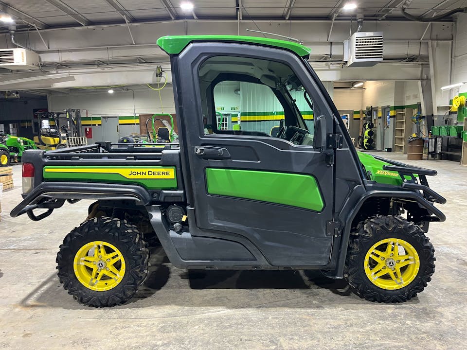 John Deere XUV835R