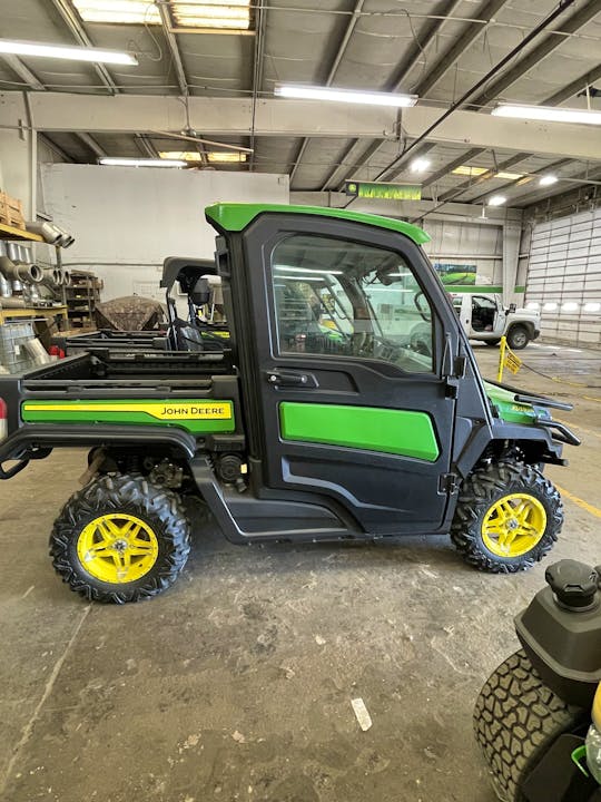 John Deere XUV835R