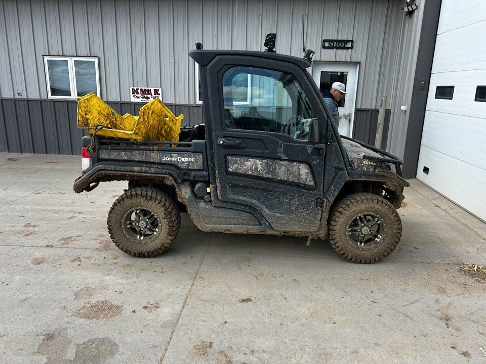 John Deere XUV835R