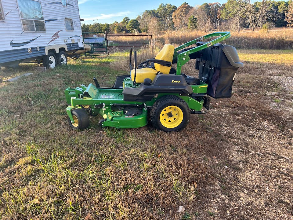 John Deere Z720E