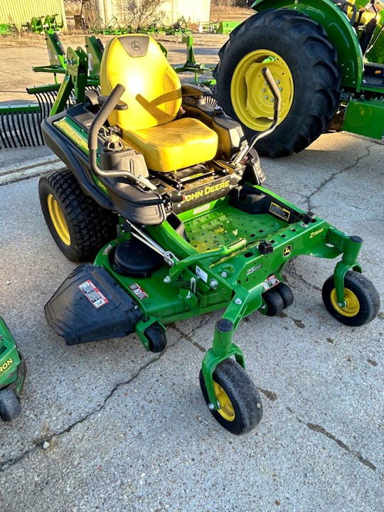John Deere Z915E