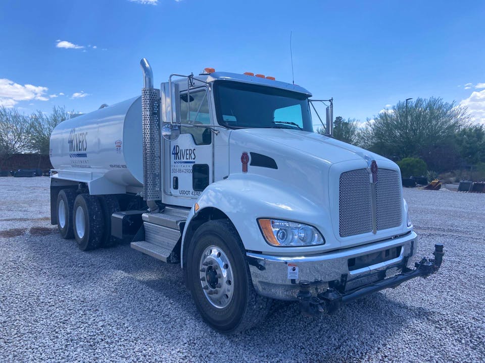 Kenworth T370
