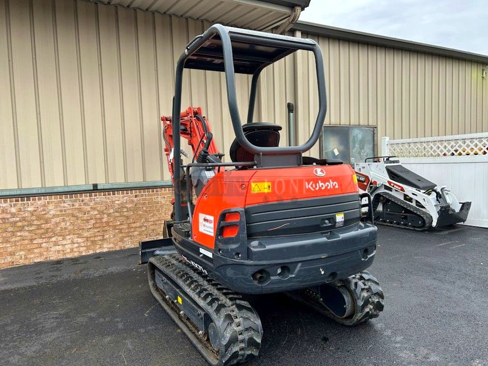 Kubota KX71-35