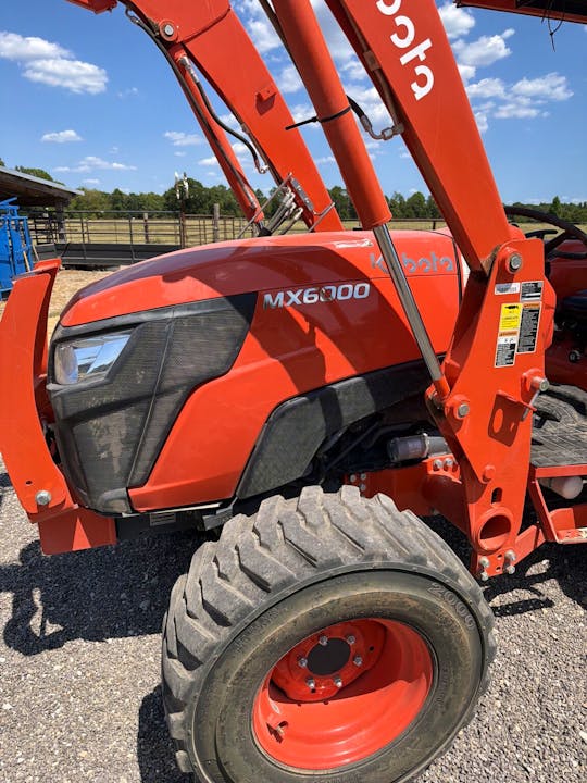 Kubota MX6000
