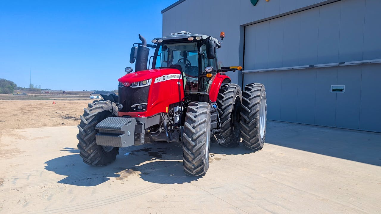 Massey Ferguson 7726S