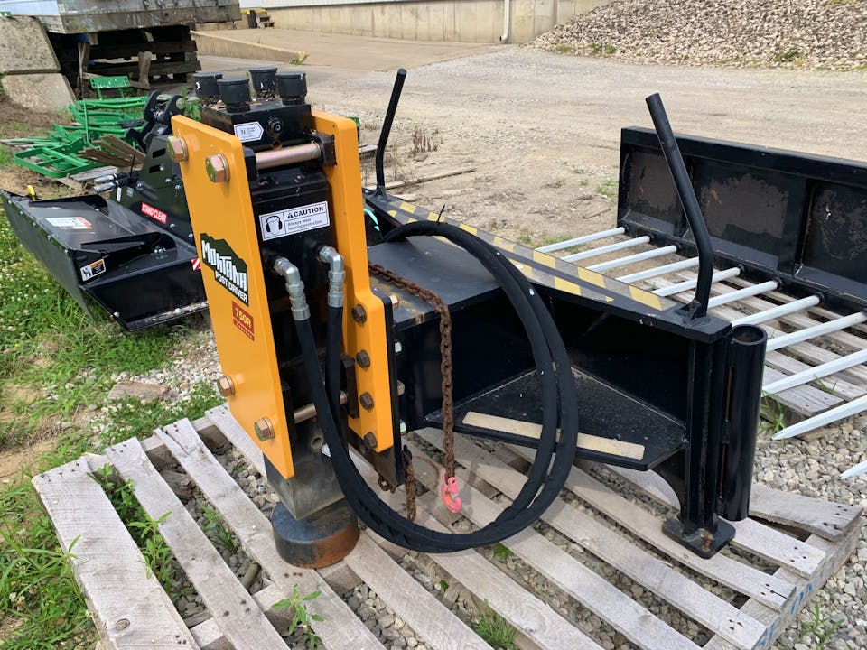 Montana 750R Post Driver