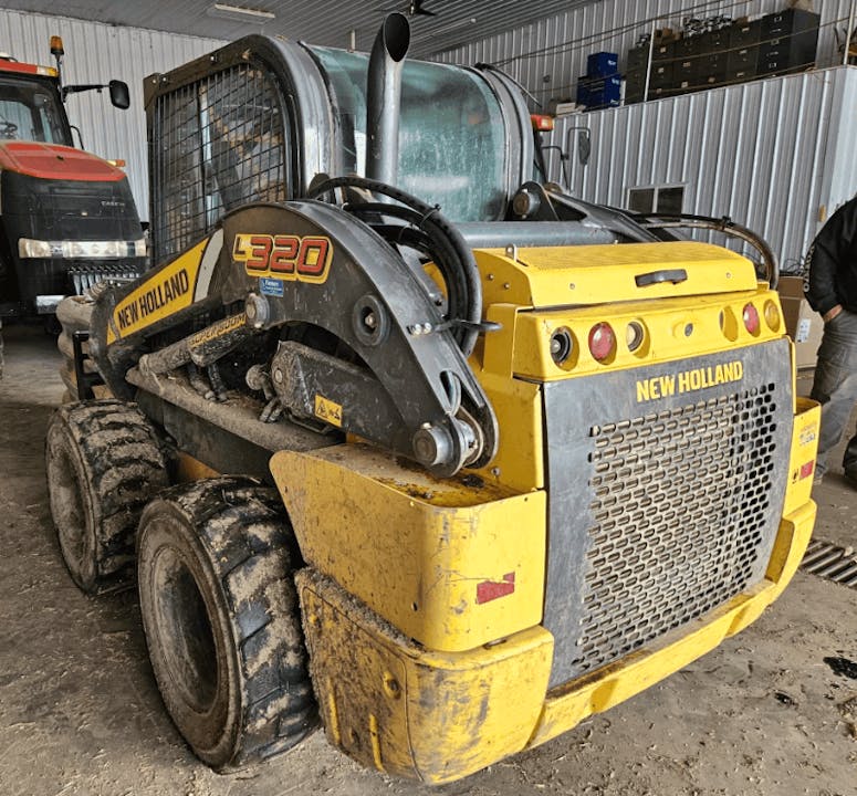 NEW HOLLAND L320