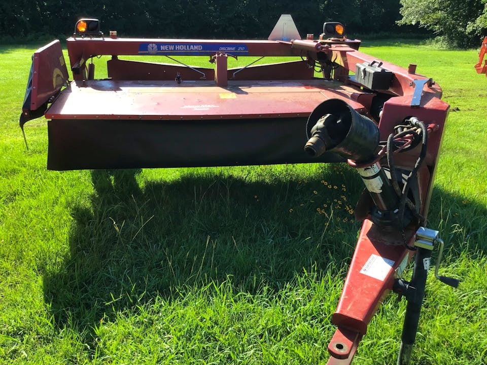 New Holland 210