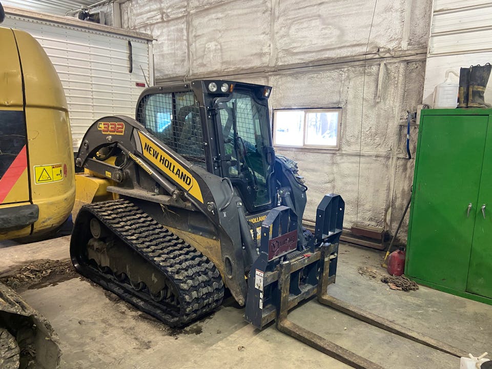New Holland C332