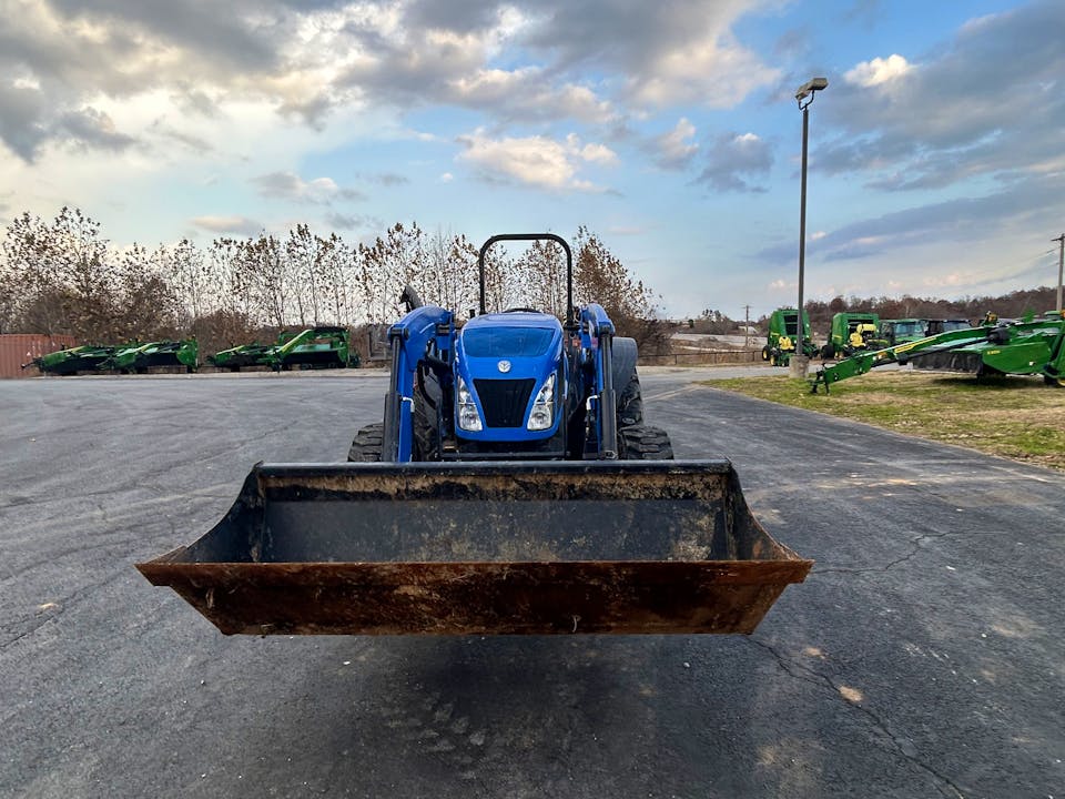 New Holland Workmaster 120