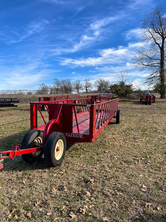 Patriot 24' E Class Bale Feeder