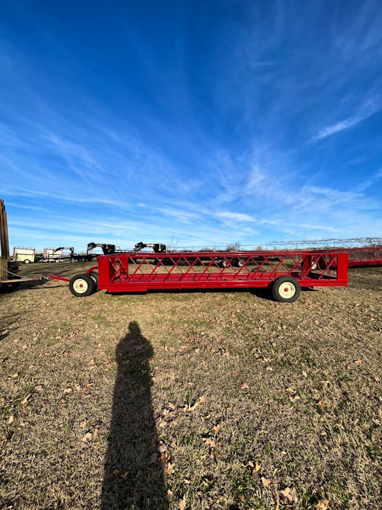 Patriot 24' E Class Bale Feeder