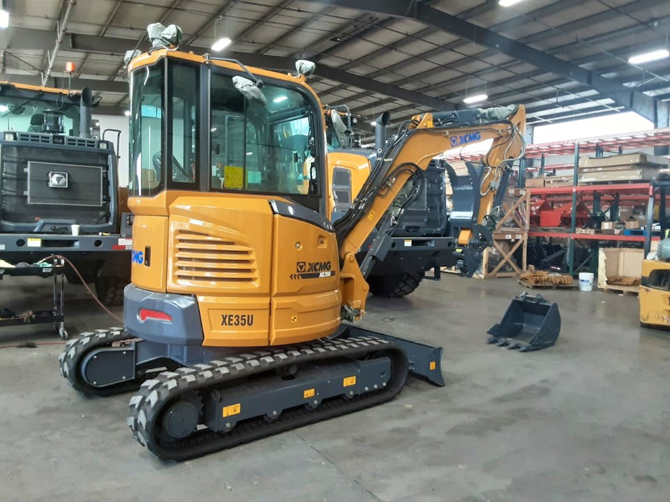 XCMG XE35U EXCAVATOR WITH CAB