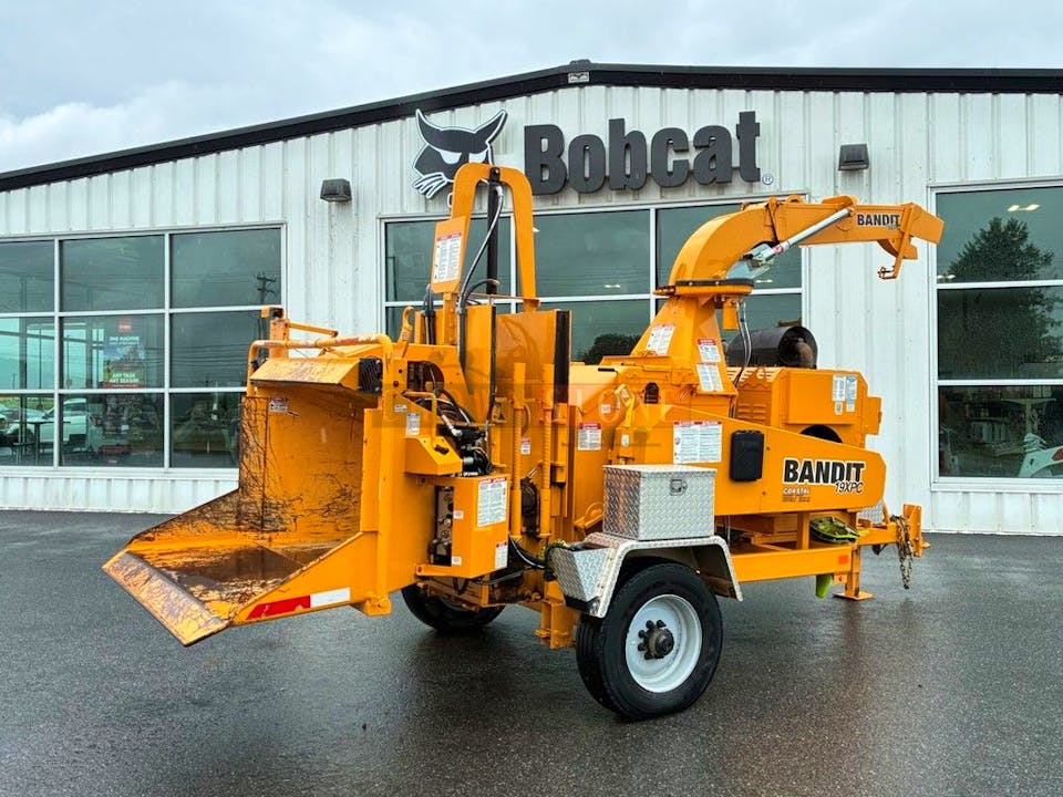 Bandit Industries Hand-Fed Intimidator™ 19XPC - Towable