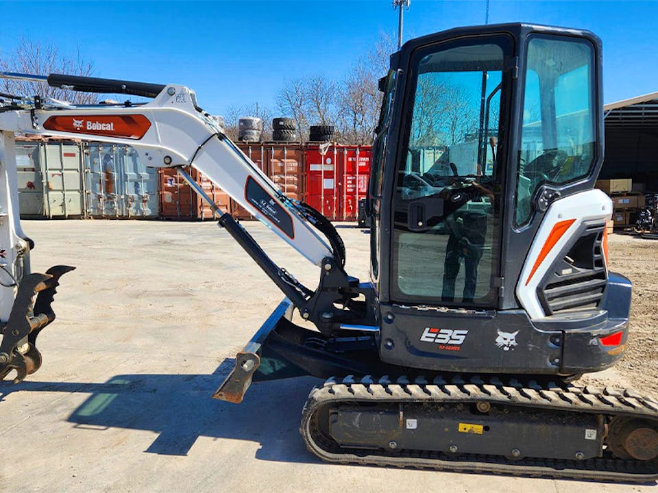 Bobcat E35