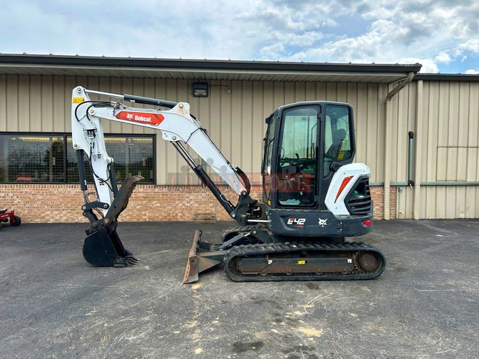 Bobcat E42 R2