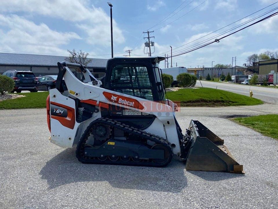 Bobcat T64