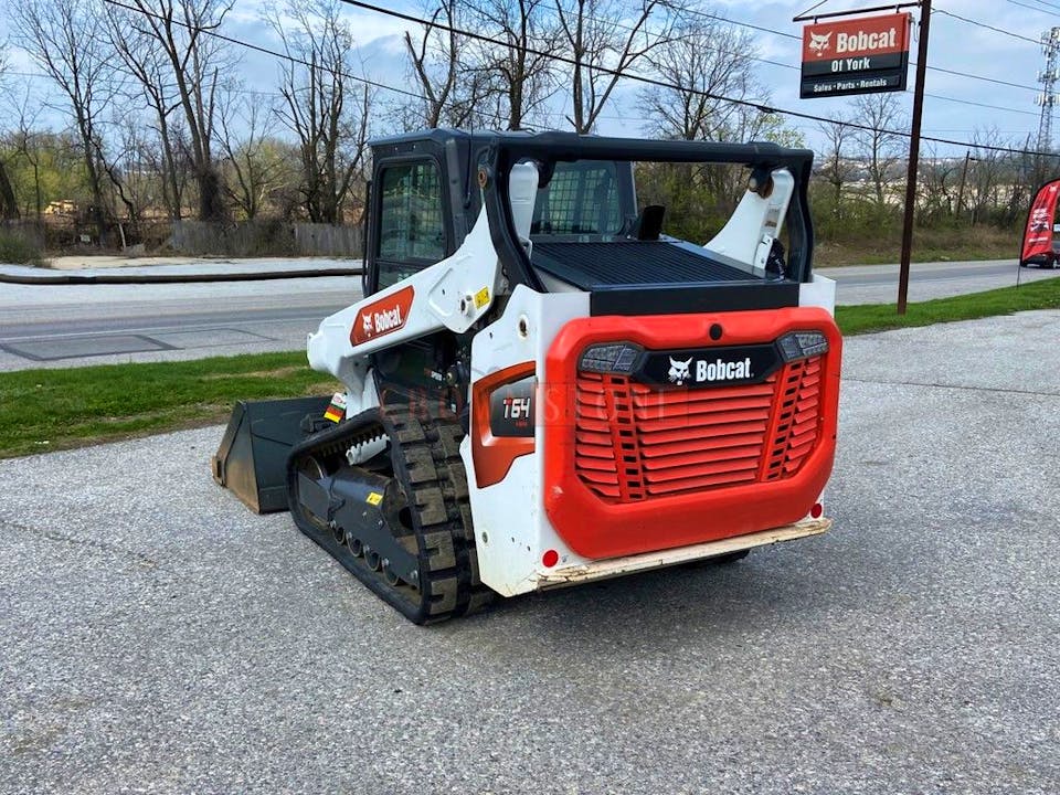 Bobcat T64