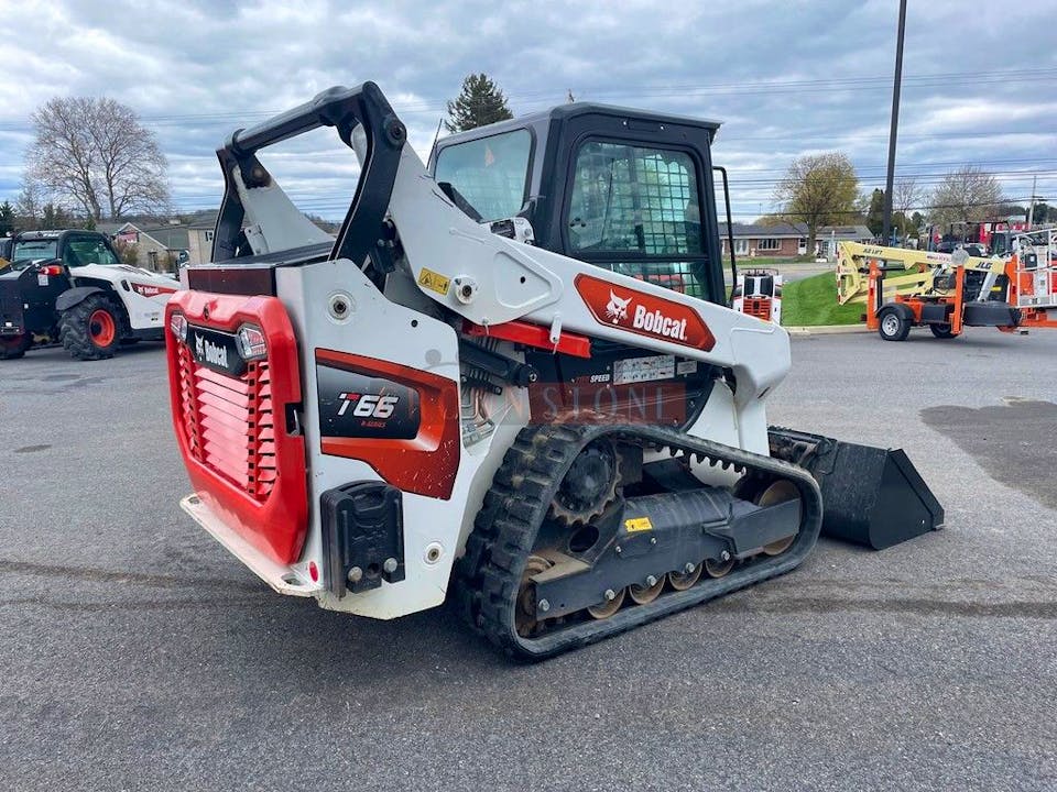 Bobcat T66