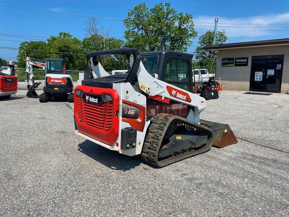 Bobcat T66