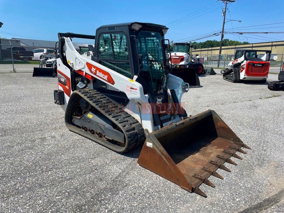Bobcat T66