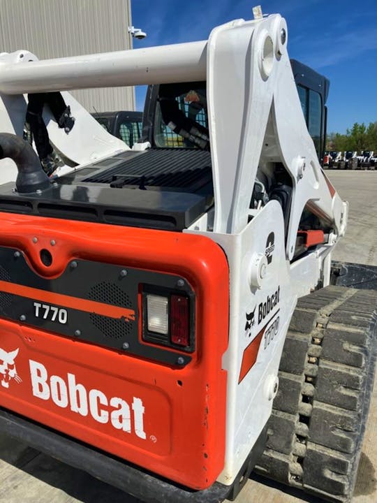 Bobcat T770 (WITH BUCKET)