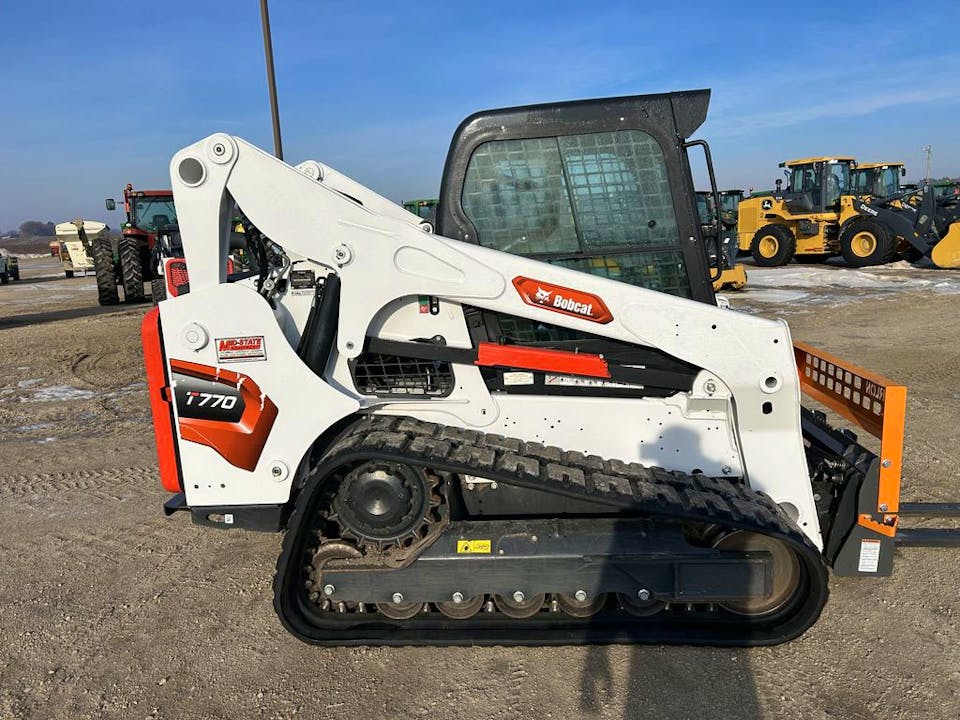 Bobcat T770