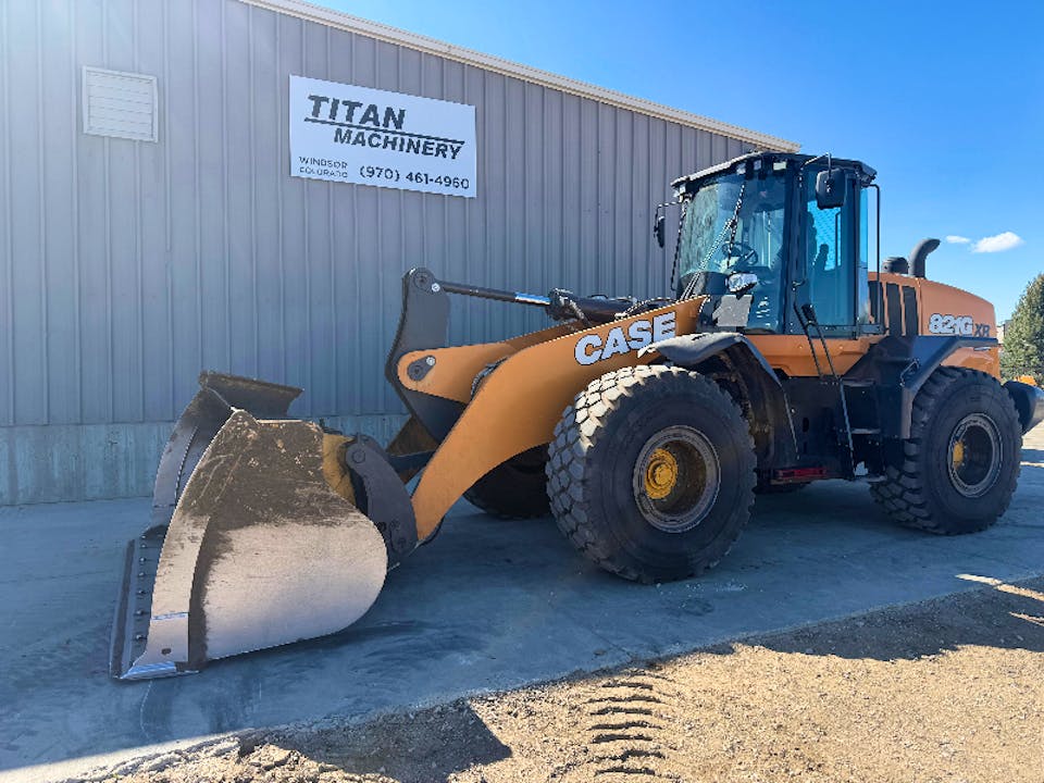 Case 821G2 PLUS XR T4F