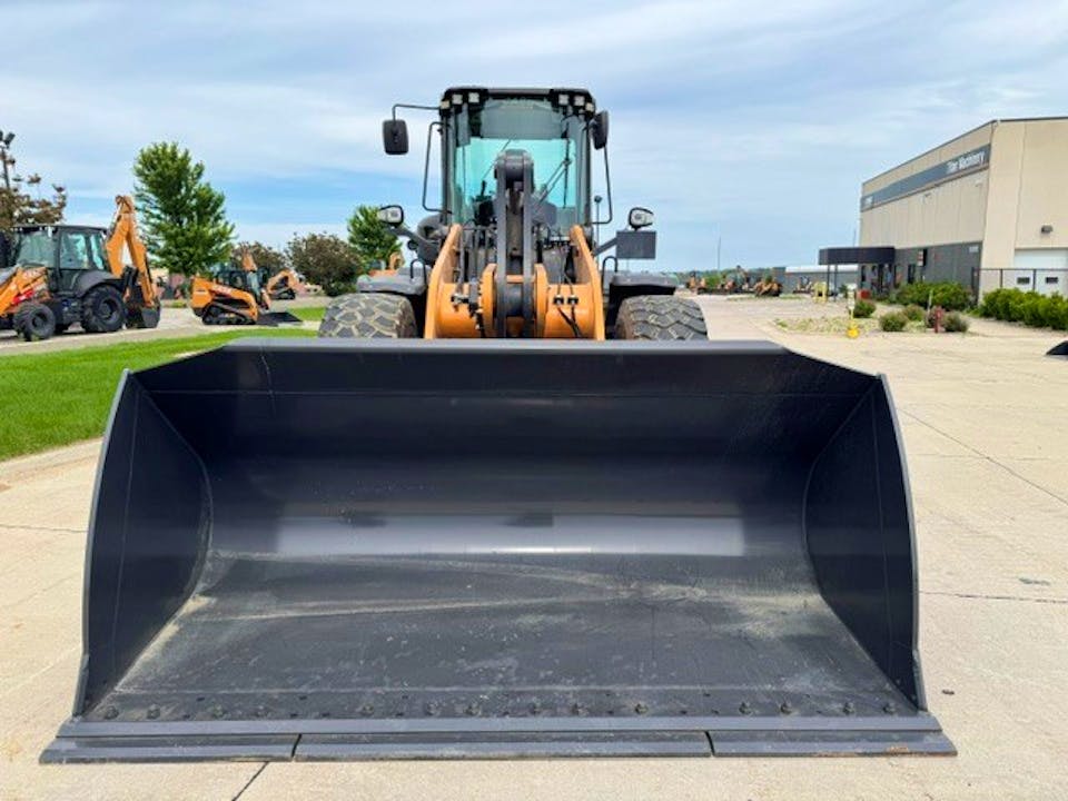 Case 821GXR TS