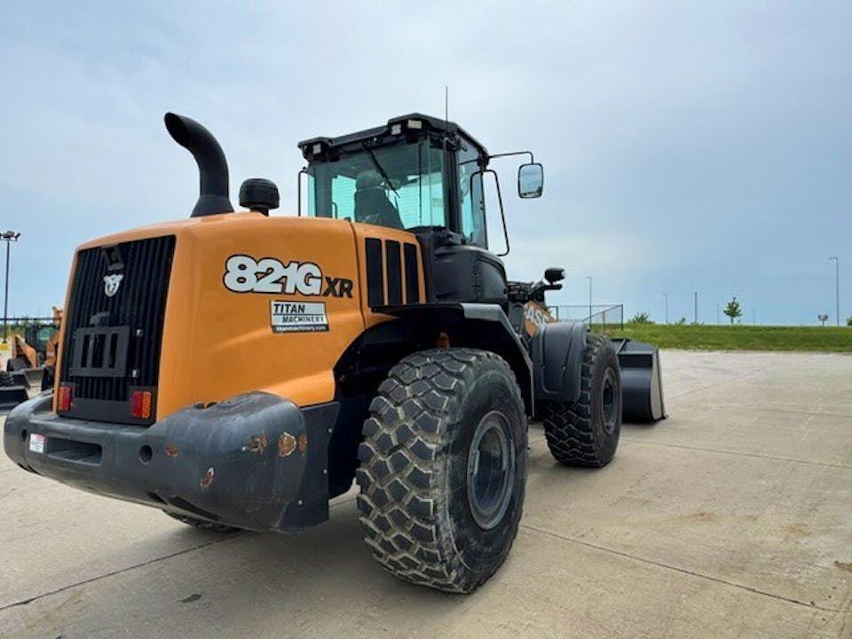 Case 821GXR TS