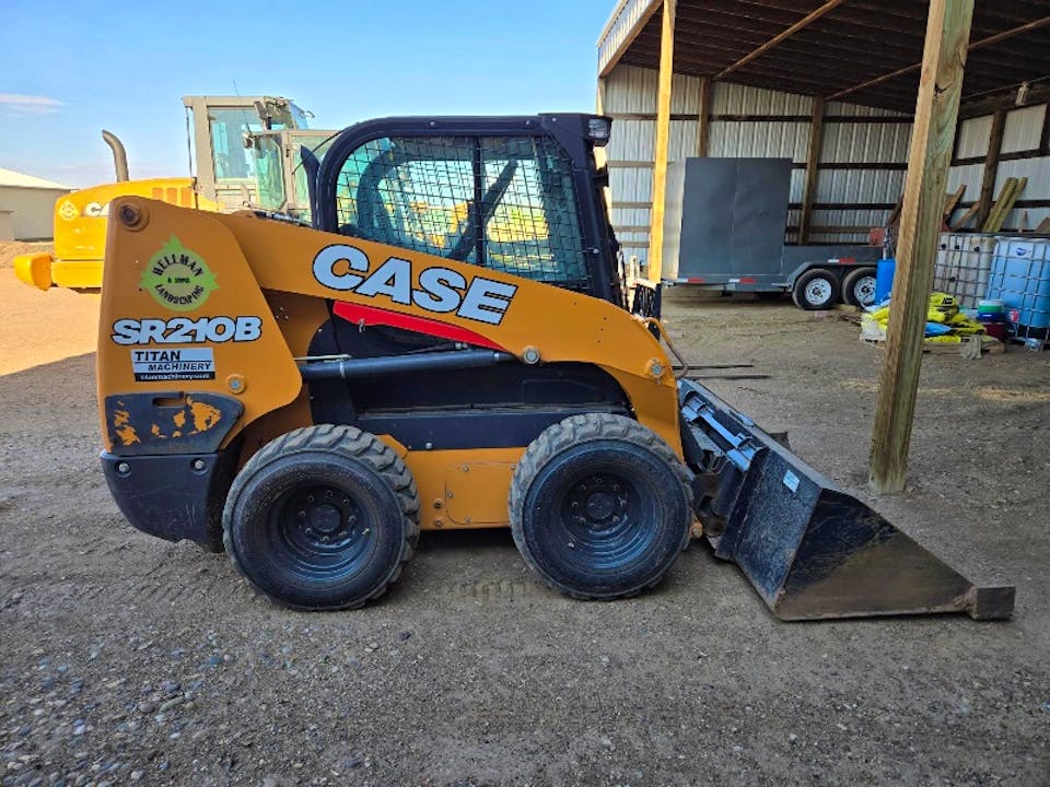 Case SR210B