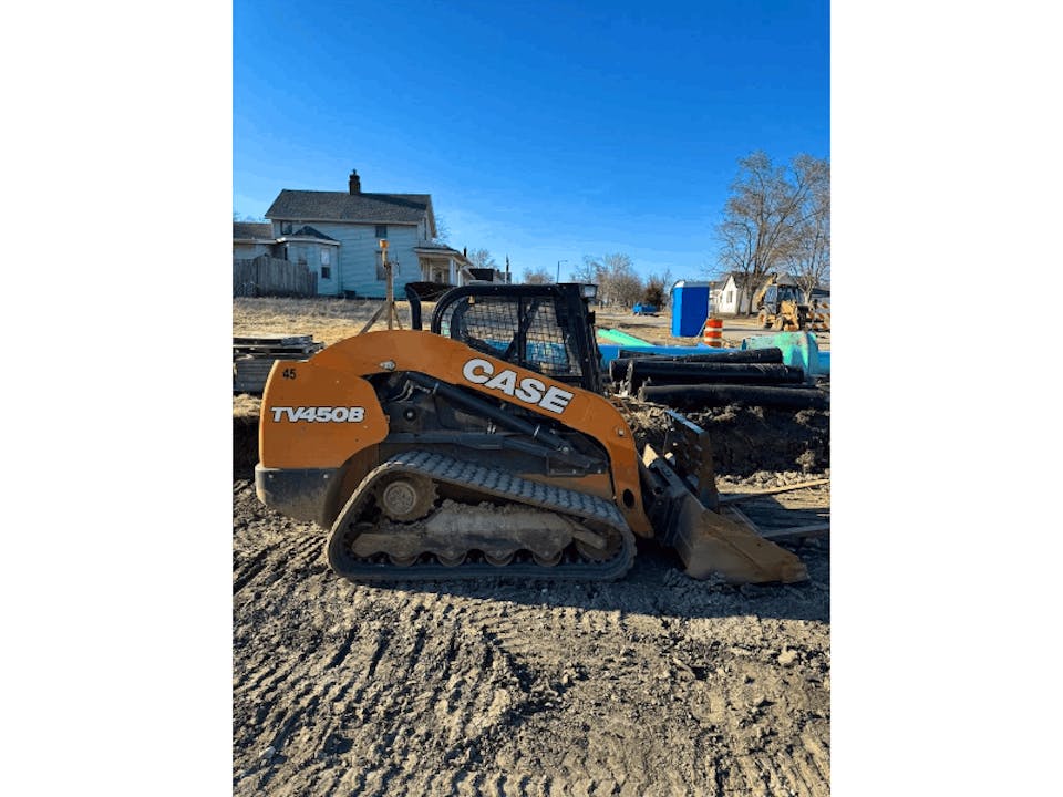 Case TV450B