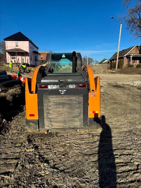 Case TV450B