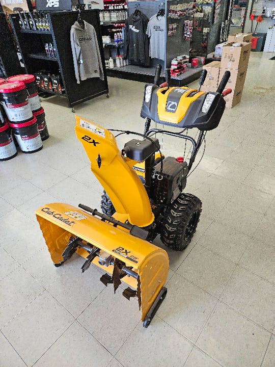 CUB CADET 2X28