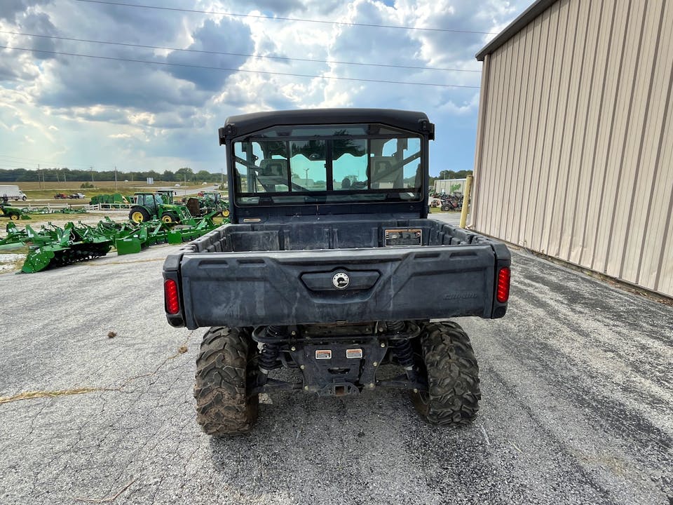 Can-Am DEFENDER HD-10 DPS