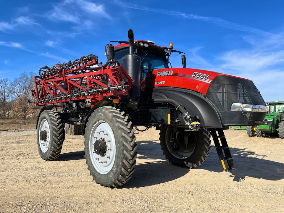 Case IH Trident 5550