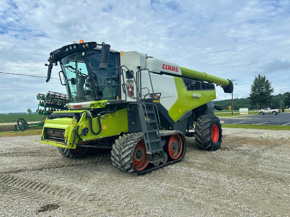 Claas 8700