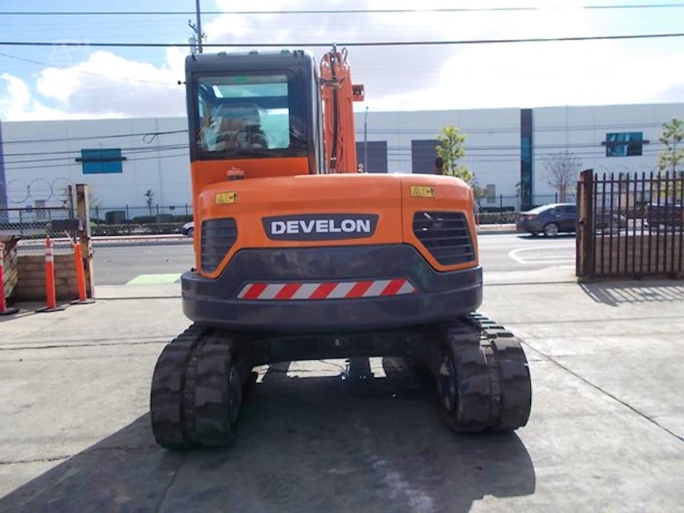 DEVELON DX85R-3