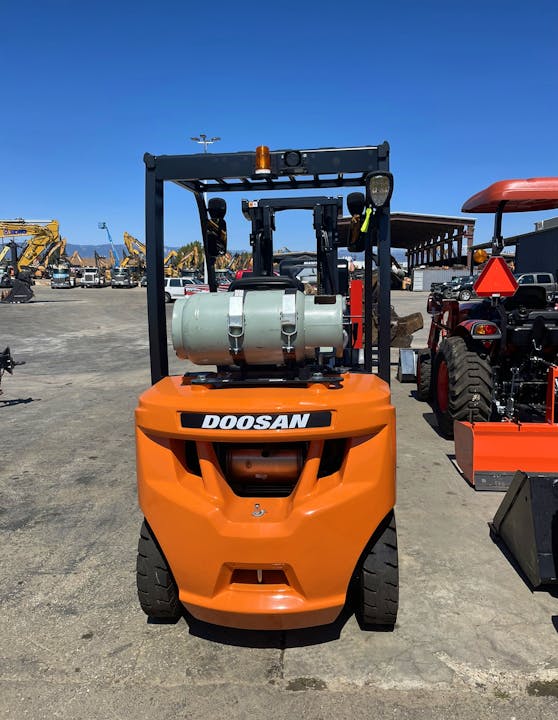 Doosan G25P-7