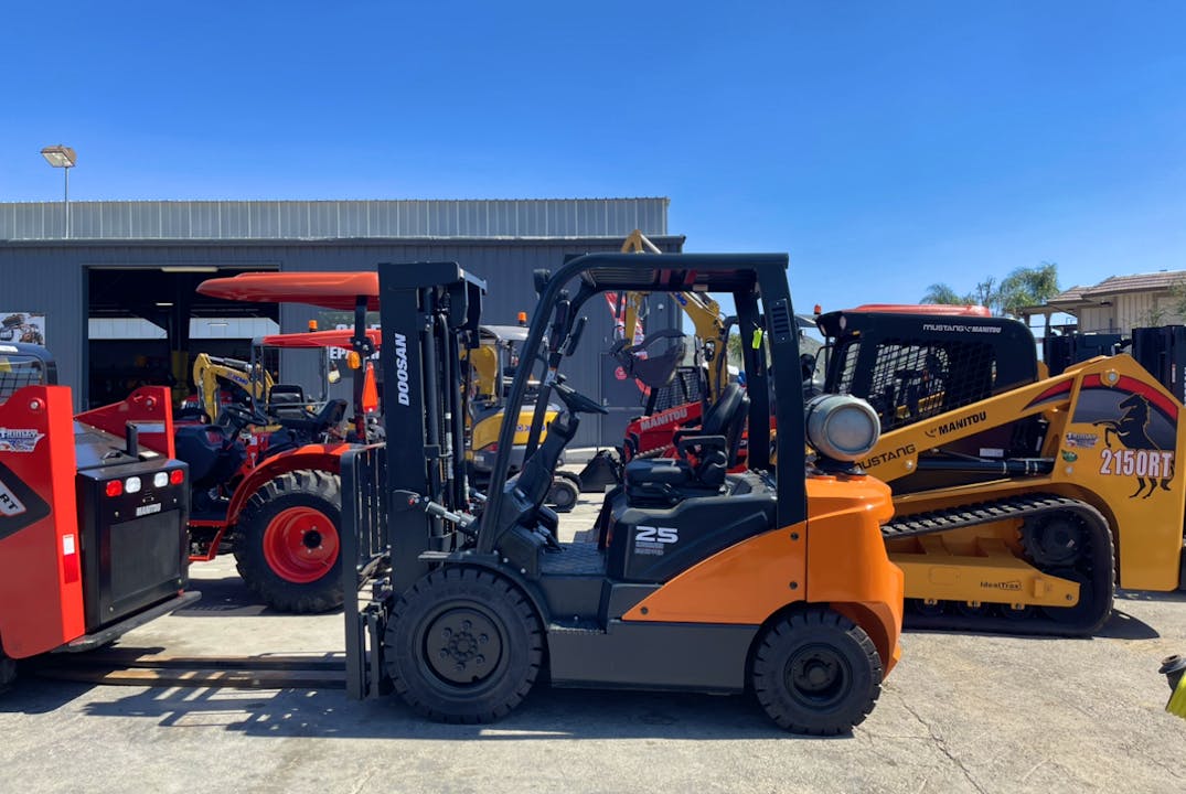 Doosan G25P-7