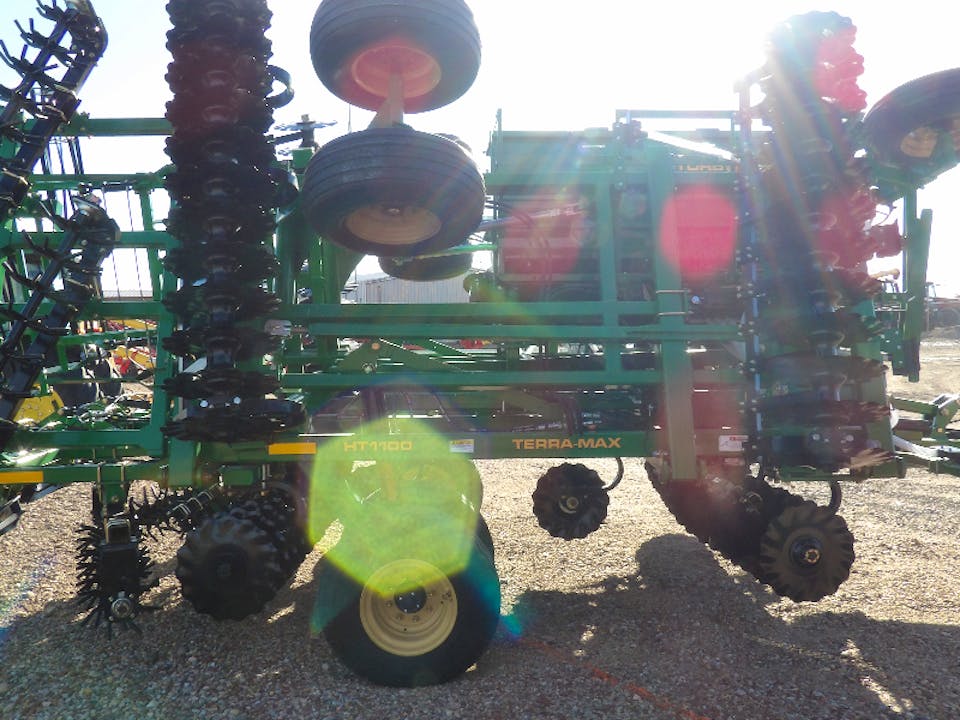 GREAT PLAINS HT1100