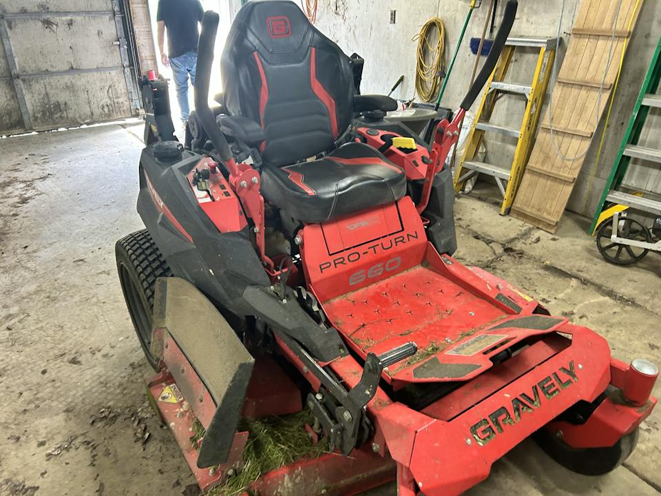 Gravely Pro-Turn 660