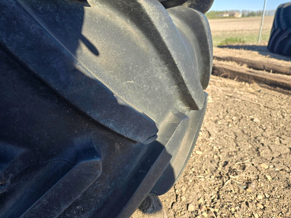 HARRYS FARM TIR 620/70R38 TIRES