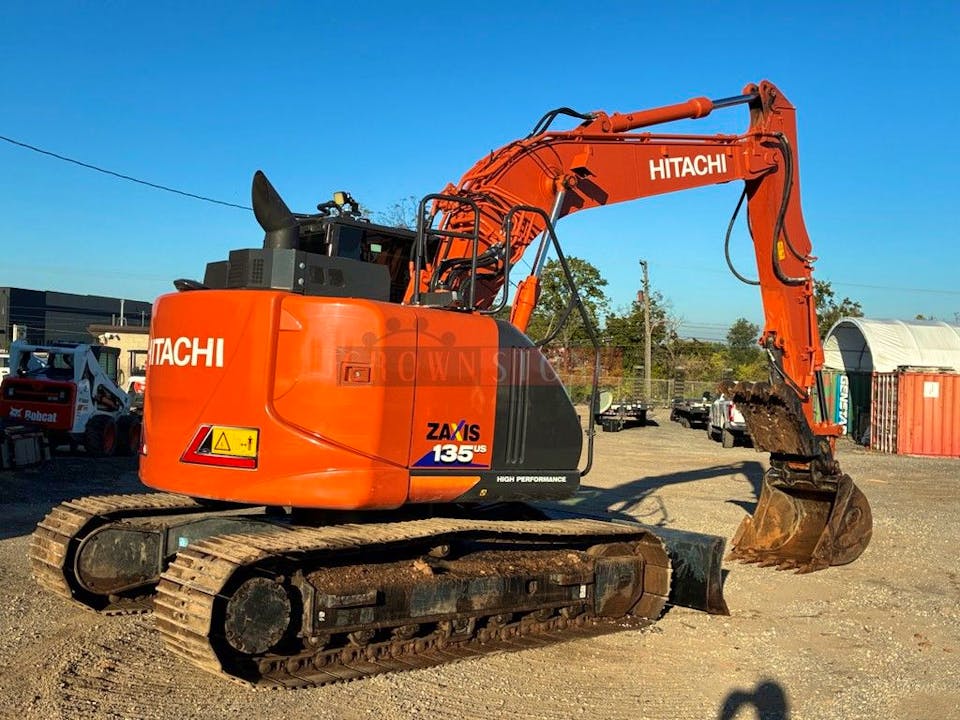 Hitachi ZX135US-6