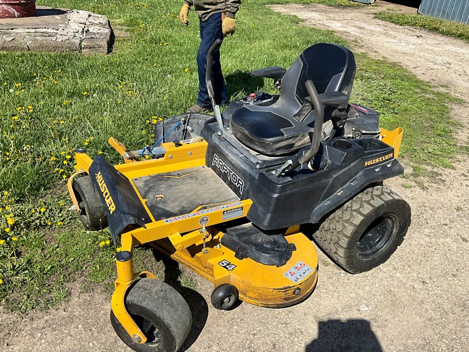 Hustler Raptor XD 54