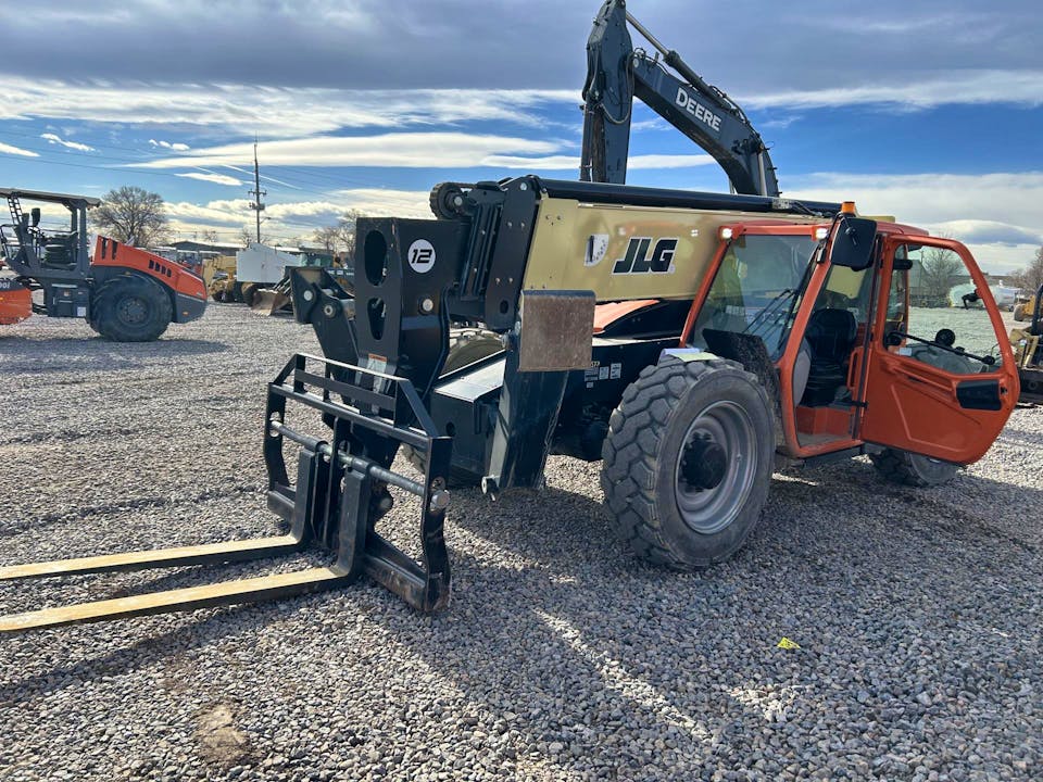 JLG 1255