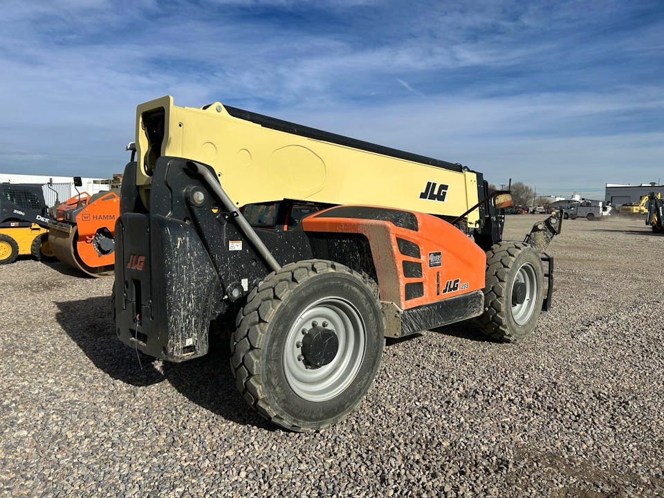 JLG 1255