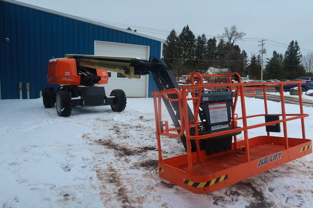 JLG 660SJ