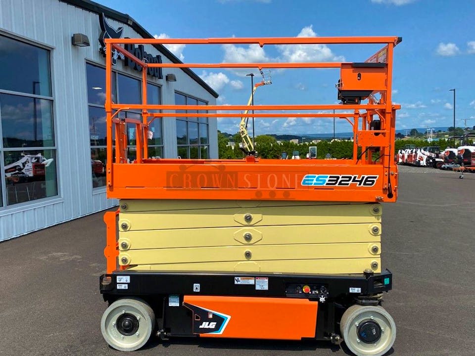 JLG ES3246