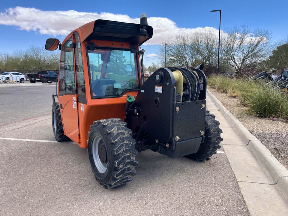 JLG G5-18A